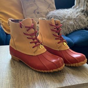 Sporto duck boots size 9M